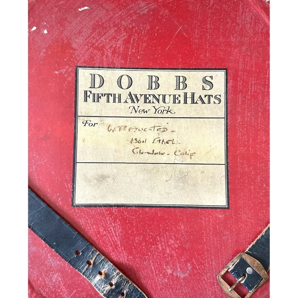 Vintage Dobbs Fifth Avenue Hat Box Horse + Buggy Women’s Mink Hat & Hat Block